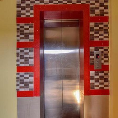 Fabhotel Rr Suites 구와하티 외부 사진
